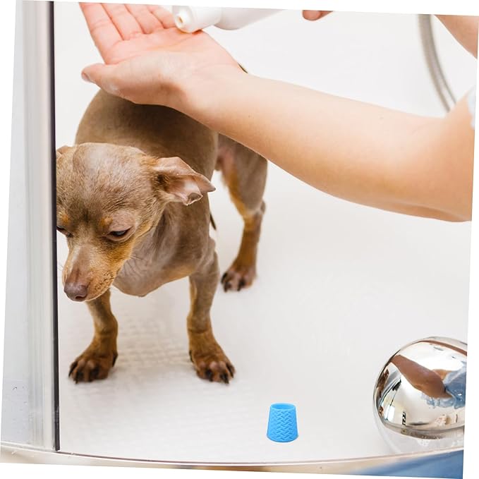 1Pcs Pet Outdoor Cleaning Shower Head Durable Silicone Dog Bath Sprayer Attachment for Versatile Cleaning Easy to Use for and Skin Care for Outdoor Pet