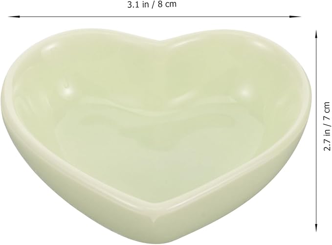 UKCOCO Ceramic Heart-Shaped Hamster Bowl Non-Spill Pet Food Dish for Animals for Chinchillas and Mice and Ceramic Design for Dry and Fresh Food
