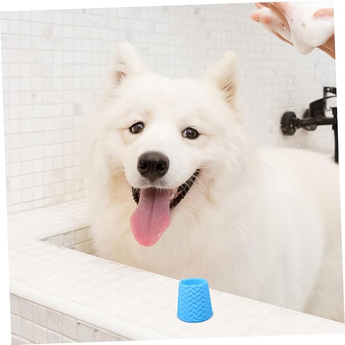 1Pcs Dog Shower Head Portable Silicone Pet Cleaning Sprayer for Outdoor Use Gentle and Durable Attachment for Daily Grooming and Bathing