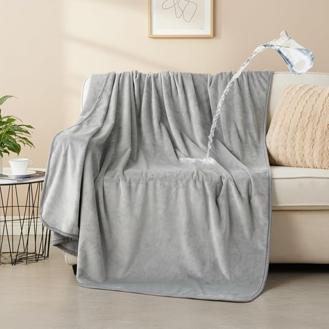 Waterproof Dog Blankets, 30"x40" Cat Blanket for Indoor Cats, Soft Fluffy Sofa Car Bed Protector, Reversible Leakproof Flannel Puppy Blanket for Small Medium Dogs(Light Grey)