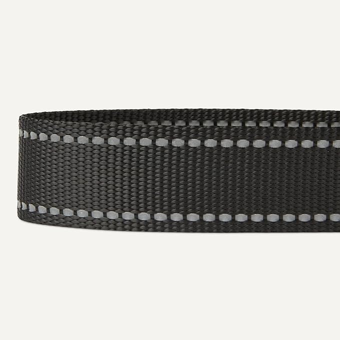 Amazon Basics Dog seat Belt, Adjustable Dog Car Harness, Adjustable Length 26"-39", Includes Collapsible Travel Bowl, Black