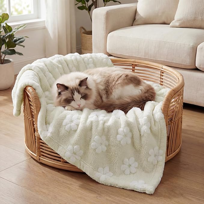 Horaldaily Pets Flannel Blanket, Beige Flowers 3D Textured Soft Fuzzy Fluffy Plush Cozy Fleece Premium Blankets for Dog Cat Puppy Kitten Couch Protection, 16x23