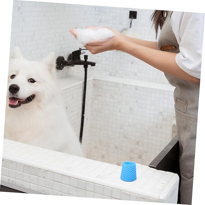 POPETPOP 1Pcs Pet Outdoor Cleaning Shower Head Portable Dog Shower Sprayer Attachment Silicone Material for Bathing for Outdoor Use and Travel Convenience