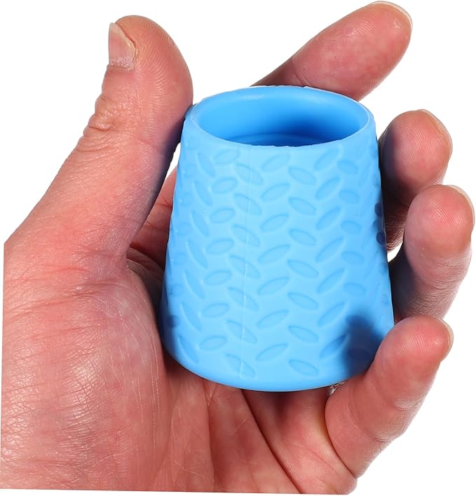 1Pcs Dog Shower Head Portable Silicone Pet Cleaning Sprayer for Outdoor Use Gentle and Durable Attachment for Daily Grooming and Bathing
