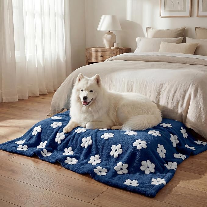 Horaldaily Pets Flannel Blanket, Navy Blue Flowers 3D Textured Soft Fuzzy Fluffy Plush Cozy Fleece Premium Blankets for Dog Cat Puppy Kitten Couch Protection, 20x30