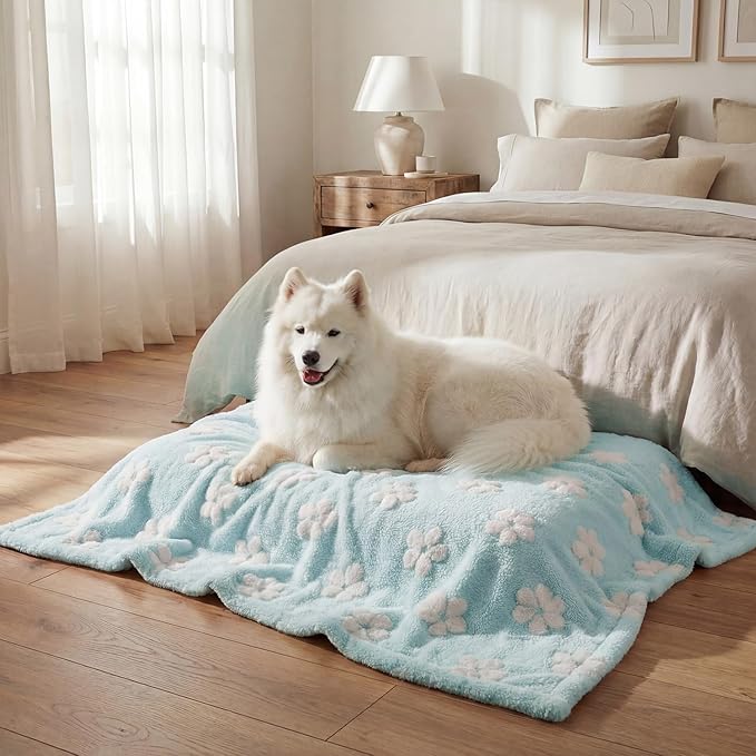 Horaldaily Pets Flannel Blanket, Blue Flowers 3D Textured Soft Fuzzy Fluffy Plush Cozy Fleece Premium Blankets for Dog Cat Puppy Kitten Couch Protection, 30x40