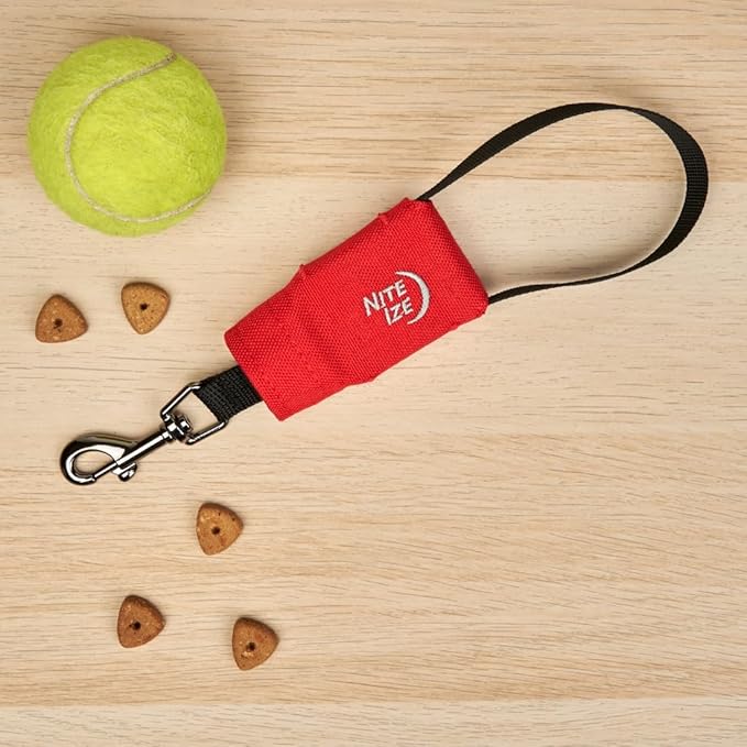 Nite Ize RadDog Retractable Pocket Leash - Durable & Comfortable - Compact Retractable Leash for Dog Walking - Portable & Sturdy for Everyday Use - Red, Small