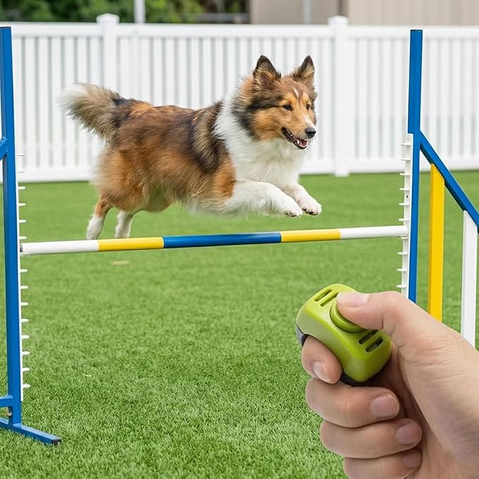 The Set of Easy Clicking Finger Ring Clicker Included Large and Small 2 Sizes,Dog clicker Trainer Suitable for Dogs Cats Horses traing Allowing Effective Versatile Training (2pcs Grey+Green)