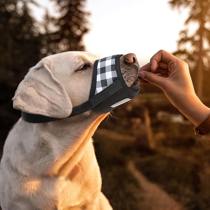 HEELE Dog Muzzle,Soft Nylon Muzzle Anti Biting Barking Chewing,Air Mesh Breathable Drinkable Adjustable Loop Pets Muzzle for Small Medium Large Dogs 4 Colors 4 Sizes (P-Black White Plaid, M)