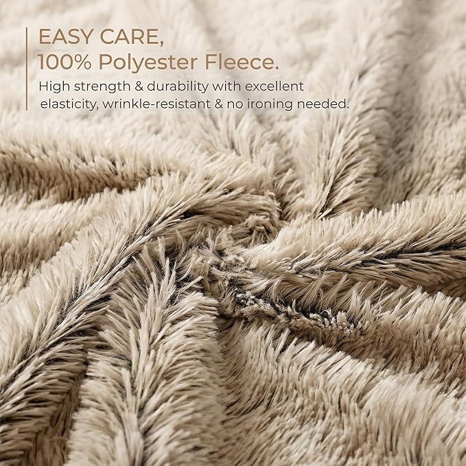 PJYuCien Dog Blanket for Dogs, Puppies and Pets, Lightweight & Portable Fluffy Fleece Throw, Super Soft Plush Cat Blanket for Couch/Car Seat/Furniture, Machine Washable, 24"x32", Beige