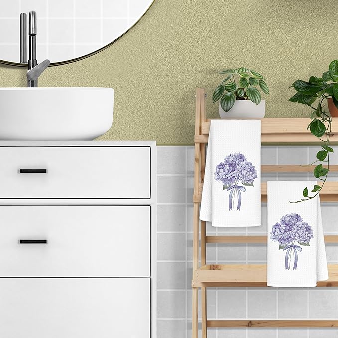 Coquette Purple Hydrangea Floral Hand Towels for Bathroom Spa Gym, Preppy Aesthetic Floral Kitchen Towels, Rustic Hydrangea Flower Dish Tea Towels for Kitchen Decor, 16x24 Inch Set of 2