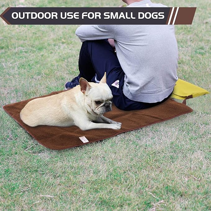 ROZKITCH Outdoor Pet Dog Mat Pad 39"x28" Portable Reversible Waterproof Sleeping Mat Reusable Machine Washable Easy to Clean&Carry Camping Travel Pet Mat with Sherpa for Small Medium Large Dogs Green