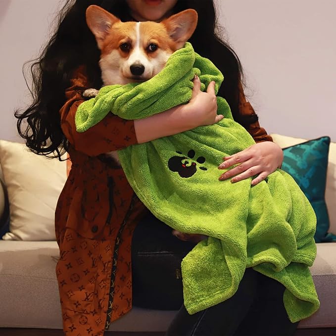 Dogvingpk Extra Large Dog Towel 1 Pack, Super Absorbent Soft Quick Drying Microfiber Pet Bath Towels for Large & Medium Dogs (XL-55" * 36", Green)