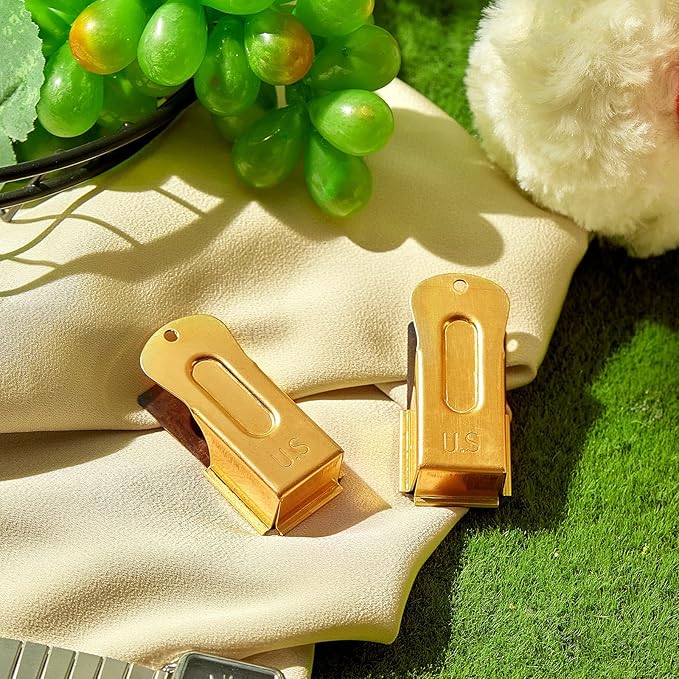 2 Pieces Brass Dog Training Clicker Signaling Puppy Cricket Metal Dog Clicker for Puppy, Cat, Potty, Bird, Horse, Pet Trainer Owners Versatile Training Tools, Behavior Aids(Gold)