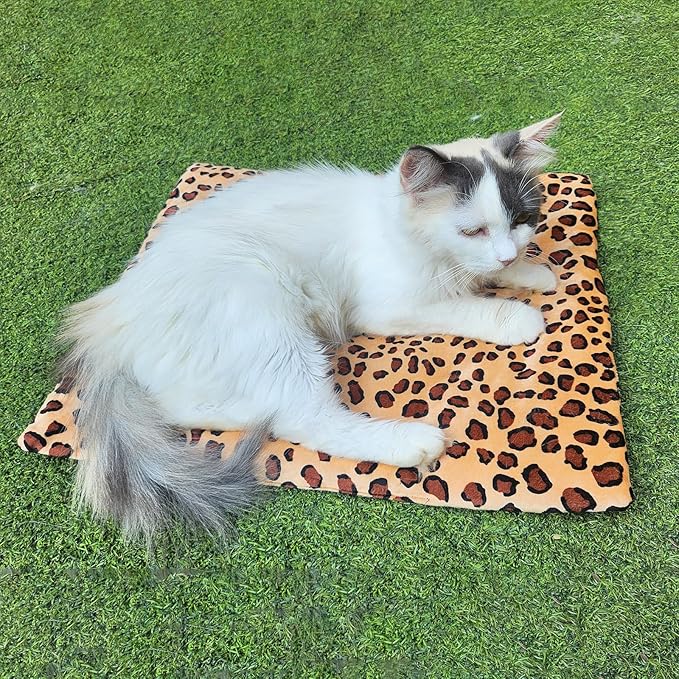 USB Heating Warmer Pad Bed for Cat, Small Dog and Pet, Safe 5V2A Power-Bank Battery Operated, 3-Temperature Settings, Washable, for Indoor and Outdoor Use. 15" x 19" x 0.6" (Leopard)