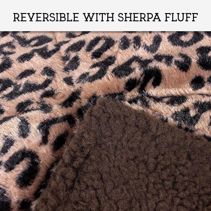 Downtown Pet Supply Thermal Cat Bed - Insulated Cat Mat with Aluminum Film & Sherpa Backing - Washer Safe Faux Fur Cover - Self-Warming Nap - Large - Animal Print Beige - 31 x 18 in